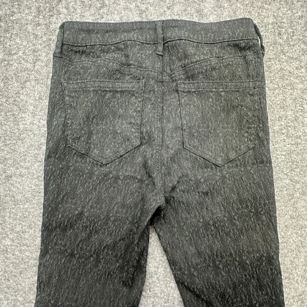 Free People Women Grey Textured Lace Skinny‎ Pants Size 27